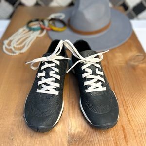 Merrell Black Athletic Sneakers with White Laces